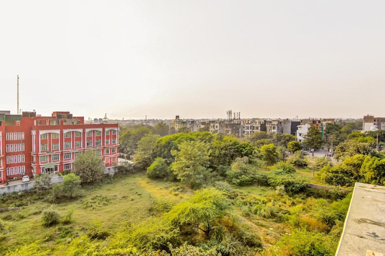 Flagship Hotel Secret Mirage Near Rithala Metro Station نيودلهي المظهر الخارجي الصورة