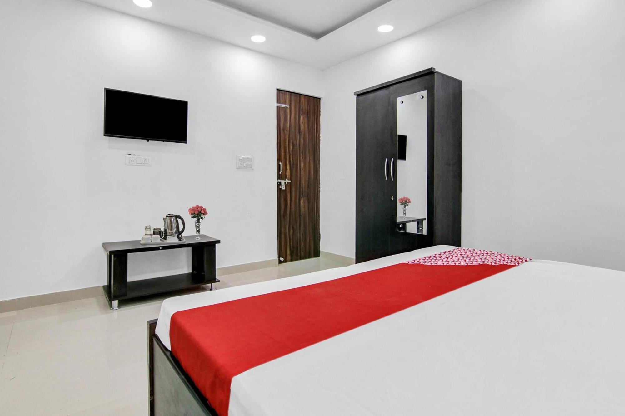 Flagship Hotel Secret Mirage Near Rithala Metro Station نيودلهي المظهر الخارجي الصورة