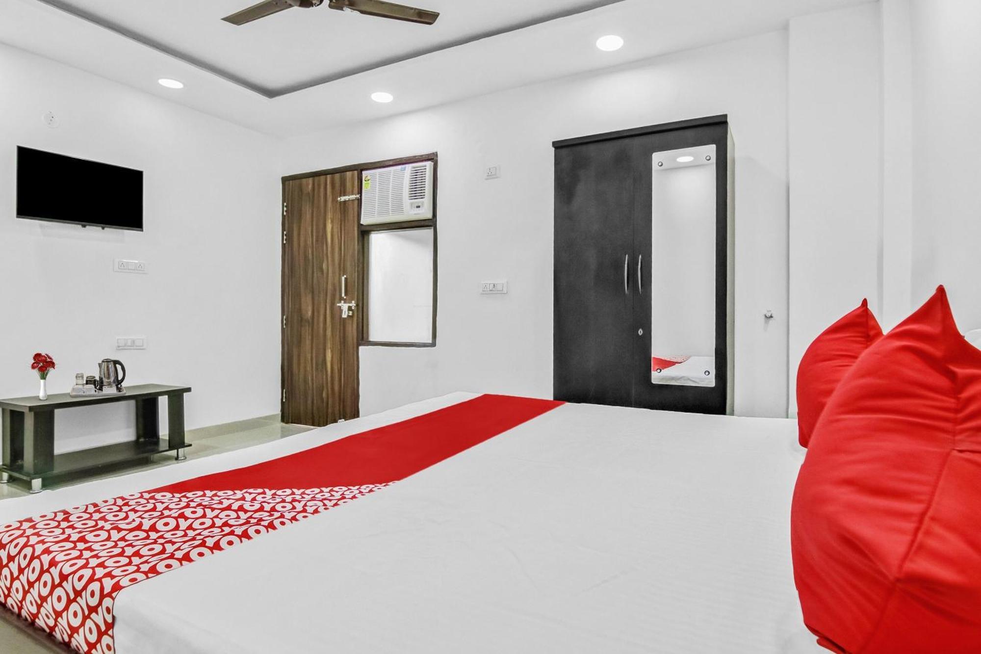 Flagship Hotel Secret Mirage Near Rithala Metro Station نيودلهي المظهر الخارجي الصورة