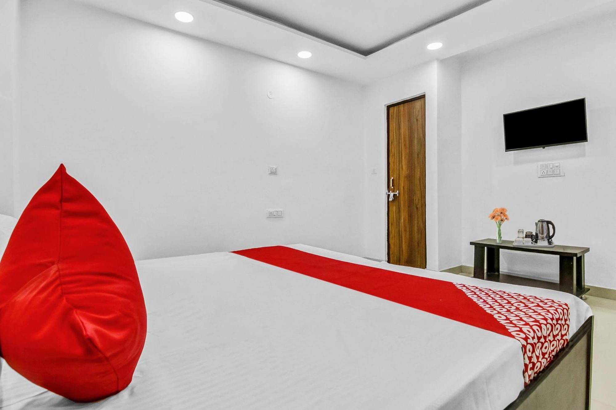 Flagship Hotel Secret Mirage Near Rithala Metro Station نيودلهي المظهر الخارجي الصورة