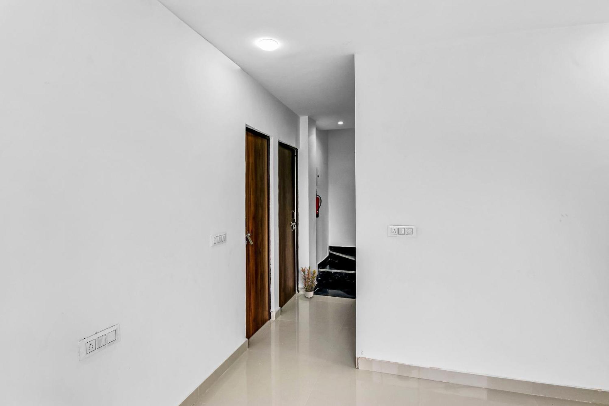 Flagship Hotel Secret Mirage Near Rithala Metro Station نيودلهي المظهر الخارجي الصورة