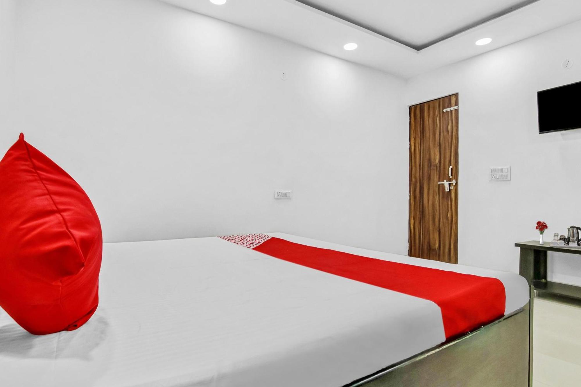 Flagship Hotel Secret Mirage Near Rithala Metro Station نيودلهي المظهر الخارجي الصورة