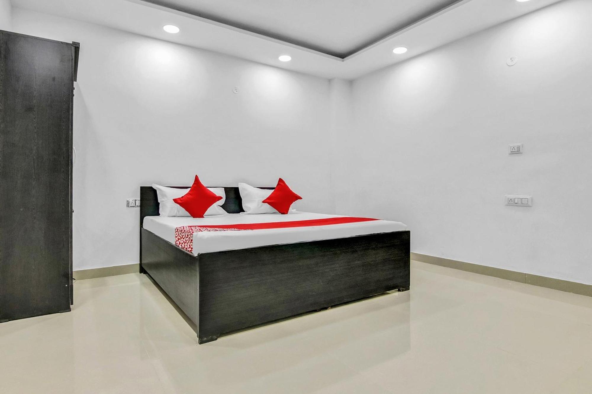 Flagship Hotel Secret Mirage Near Rithala Metro Station نيودلهي المظهر الخارجي الصورة